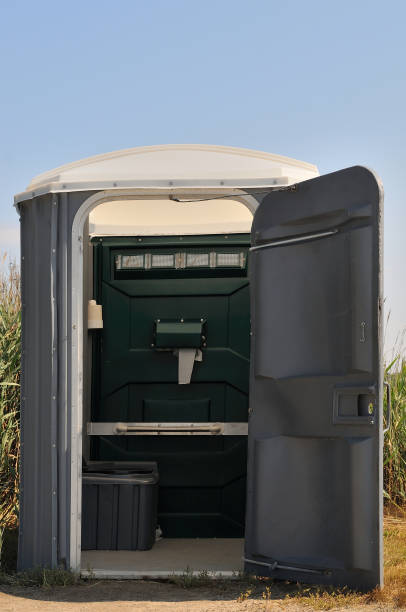 Portable Toilet Options We Offer in Ivanhoe, CA