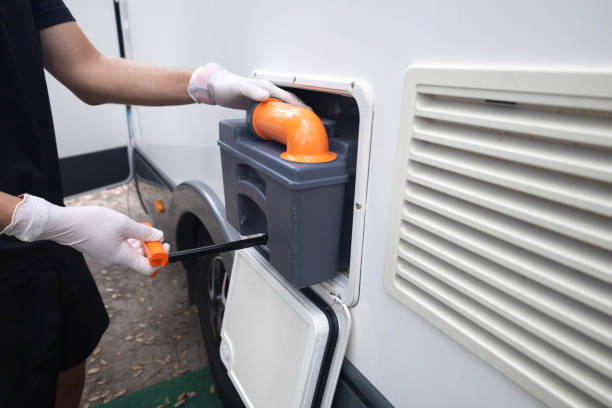 Best Emergency porta potty rental  in Ivanhoe, CA